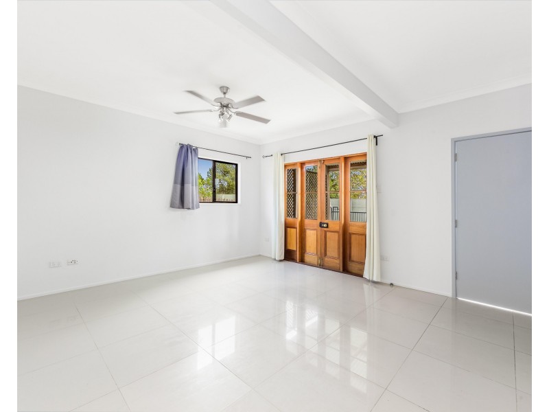 30 Bernays Road, Wynnum West QLD 4178