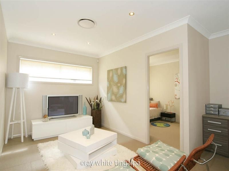 4 Red Gum Crescent, Wakerley QLD 4154