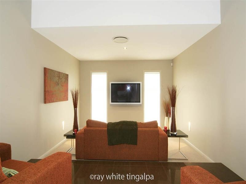 4 Red Gum Crescent, Wakerley QLD 4154