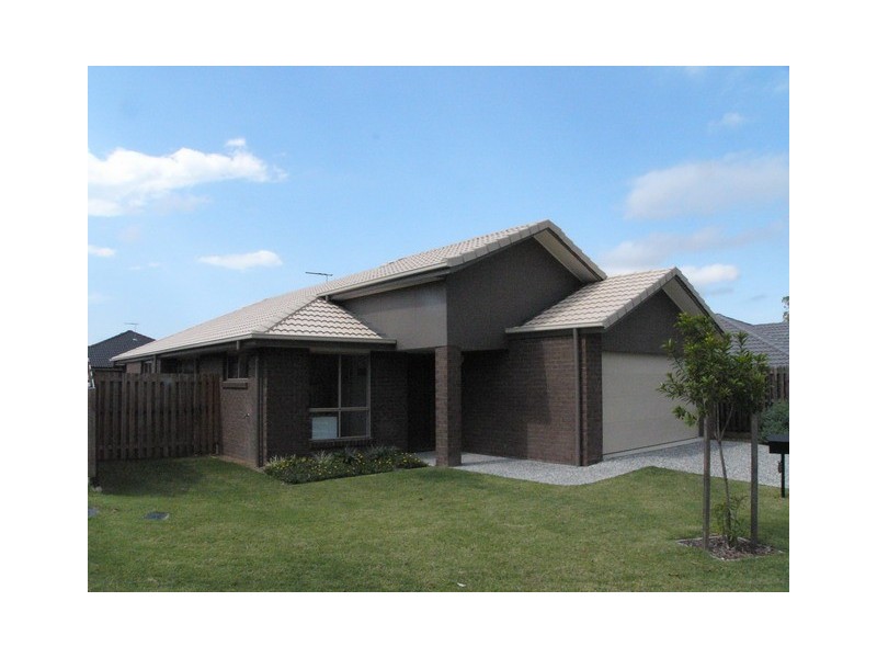 68 Matthews Way, Wakerley QLD 4154