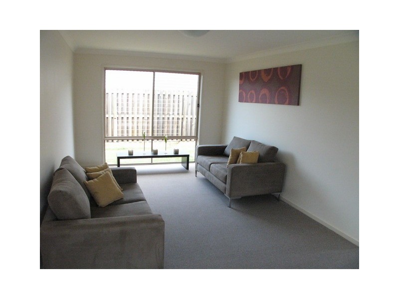 68 Matthews Way, Wakerley QLD 4154