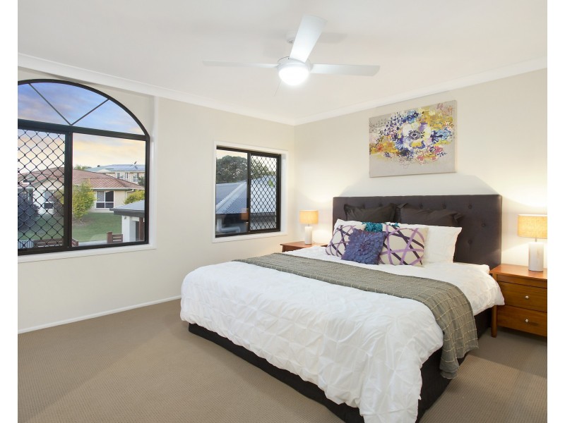 26 Underwood Street, Wakerley QLD 4154