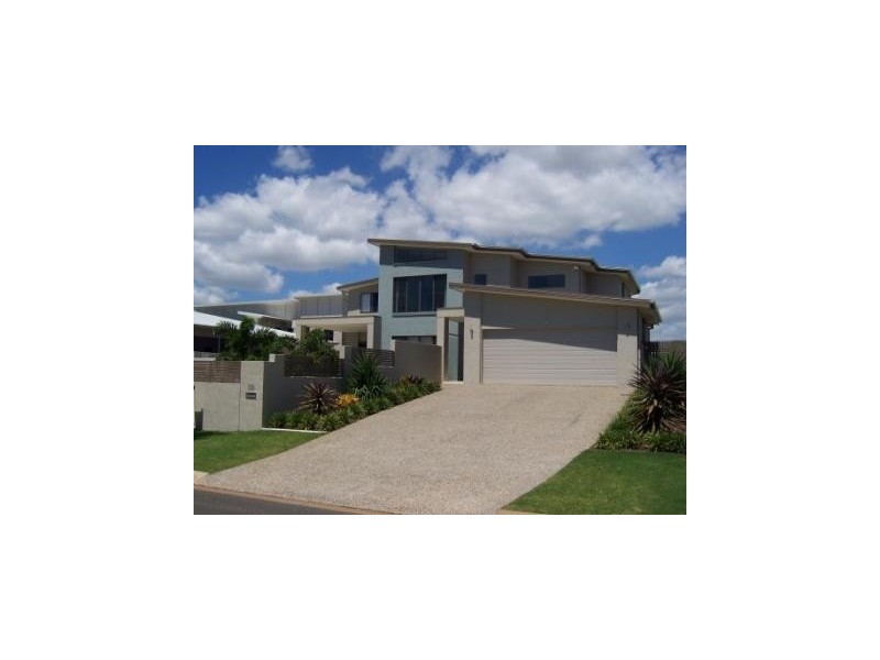 39 Hannah Circuit, Manly West QLD 4179