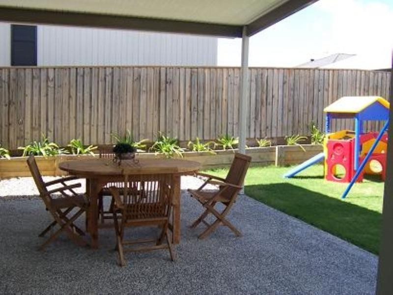 39 Hannah Circuit, Manly West QLD 4179