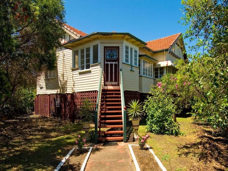 147 Pembroke Road, Coorparoo QLD 4151