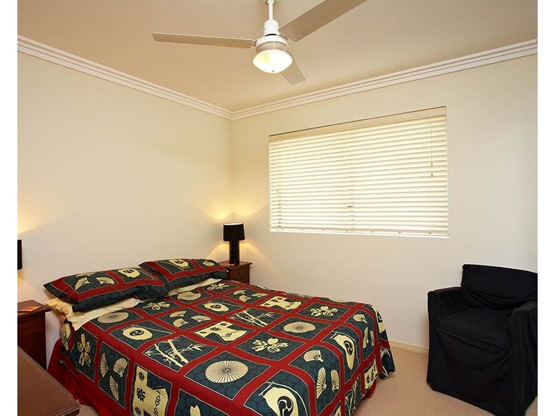 1/584 Old Cleveland Road “City View”, Camp Hill QLD 4152