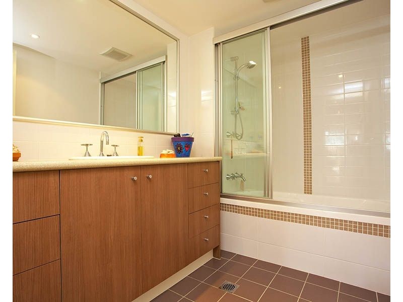 1/584 Old Cleveland Road “City View”, Camp Hill QLD 4152