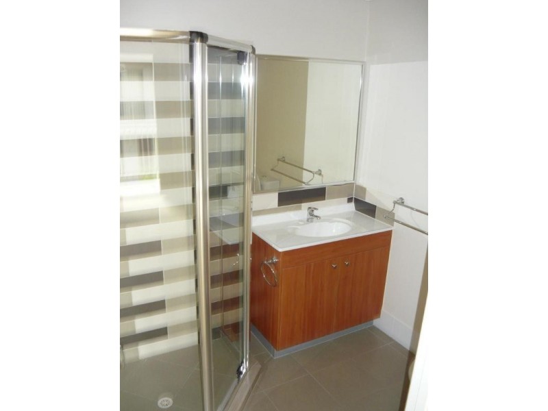 13/11 Hilltop Court, Carina QLD 4152