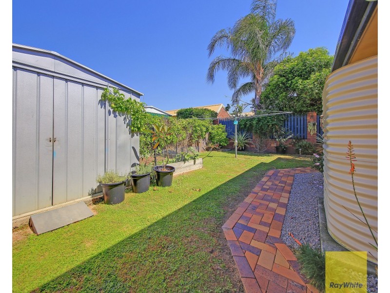 19 Gateway Street, Wynnum West QLD 4178