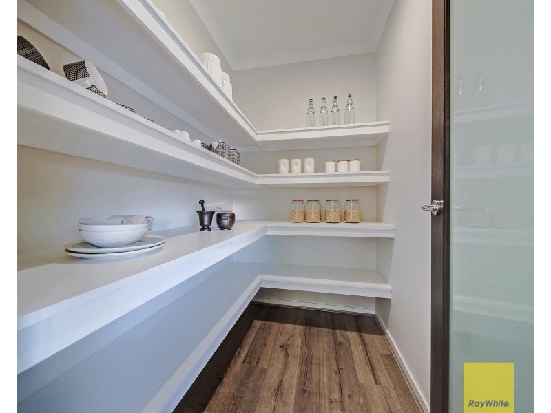 5 Majestic Crescent, Hemmant QLD 4174