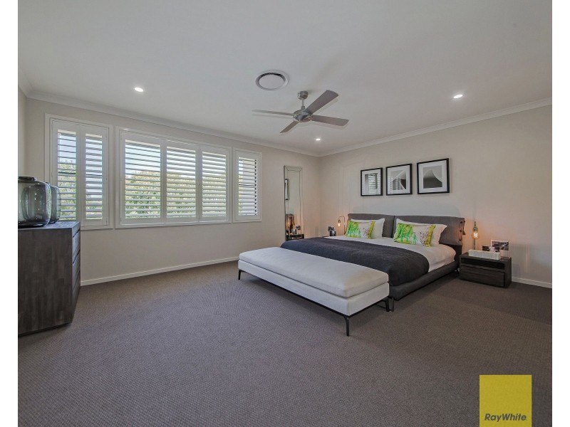 5 Majestic Crescent, Hemmant QLD 4174