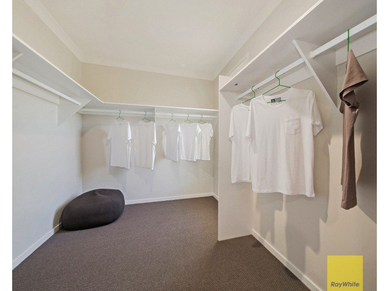 5 Majestic Crescent, Hemmant QLD 4174