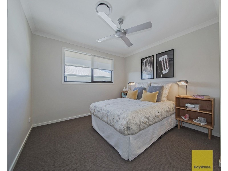 5 Majestic Crescent, Hemmant QLD 4174