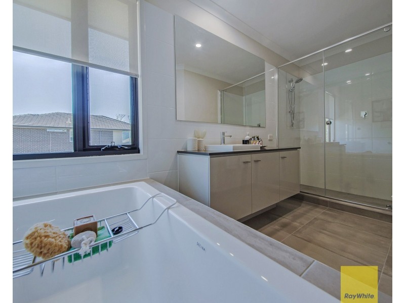 5 Majestic Crescent, Hemmant QLD 4174