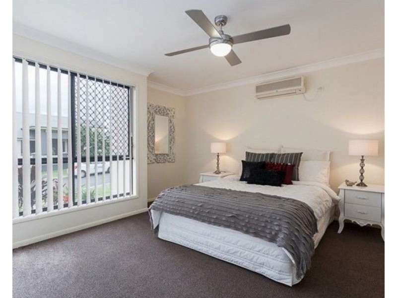 1 Letitia Close, Wakerley QLD 4154