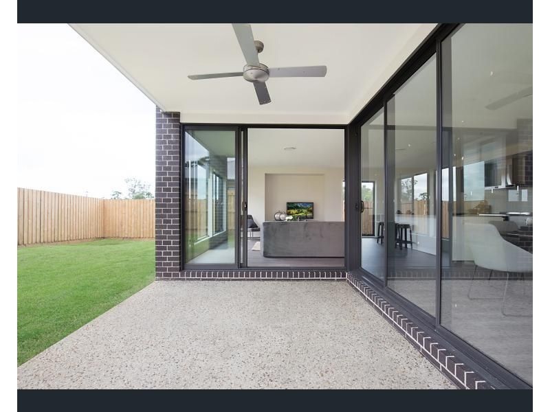 14 Majestic Crescent, Hemmant QLD 4174