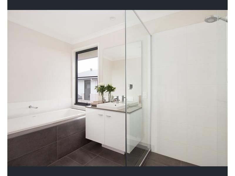 14 Majestic Crescent, Hemmant QLD 4174