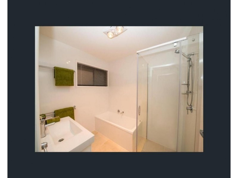 1 Carbora Street, Mansfield QLD 4122