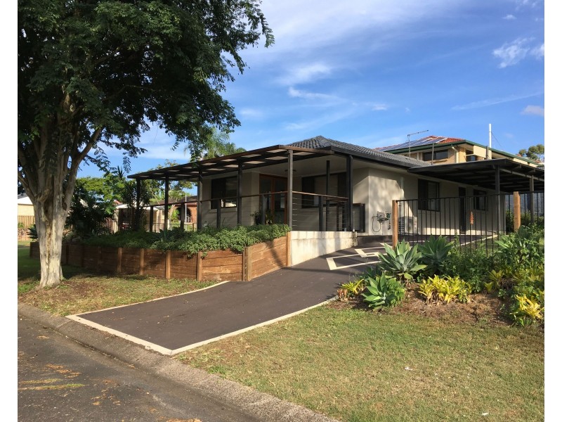 1 Carbora Street, Mansfield QLD 4122