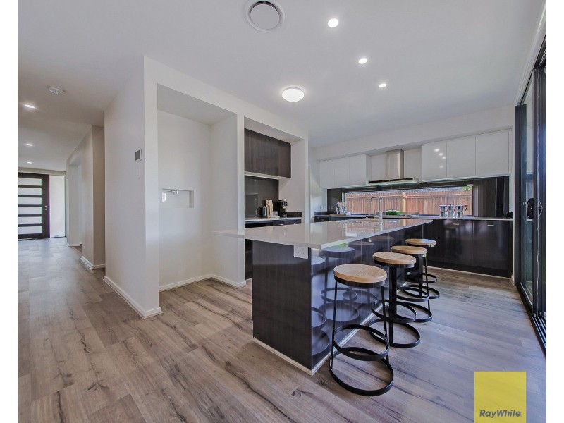 16 (Lot 16) Majestic Crescent, Hemmant QLD 4174