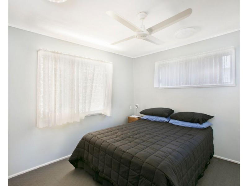 48 Roseberry Parade, Wynnum West QLD 4178