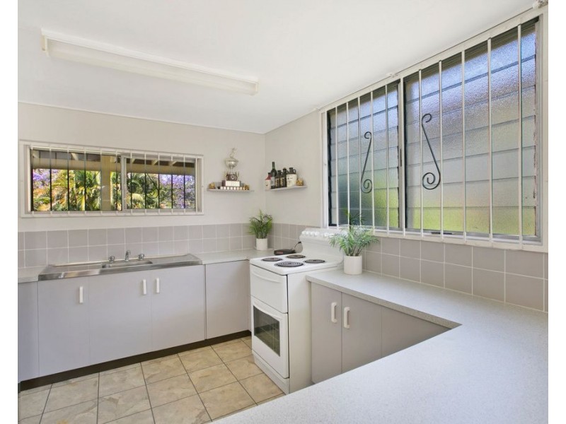 48 Roseberry Parade, Wynnum West QLD 4178