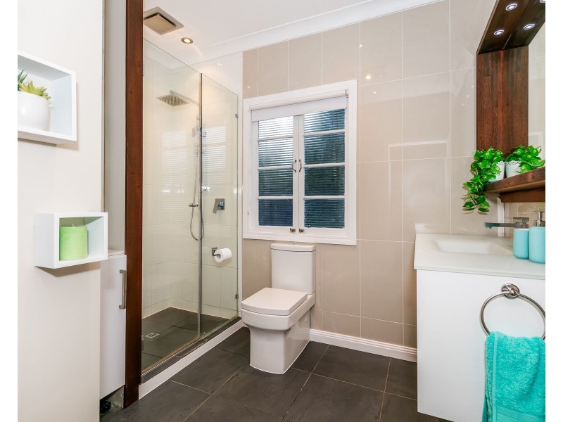 71 Bernecker Street, Carina QLD 4152