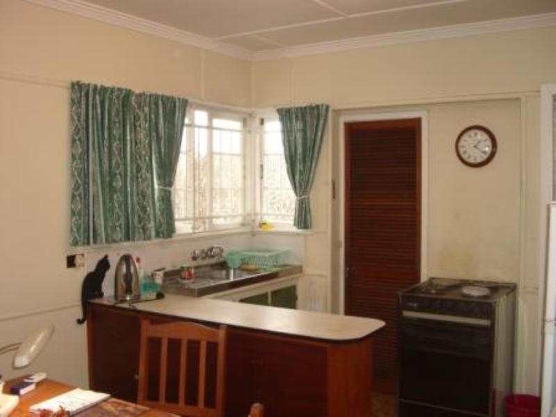 60 Delsie Street, Cannon Hill QLD 4170