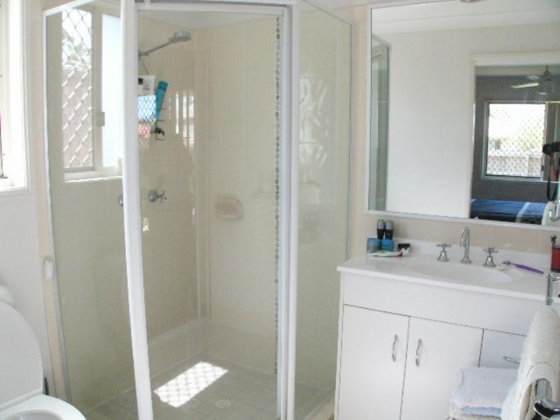 15 Wirra Circuit, Wynnum West QLD 4178