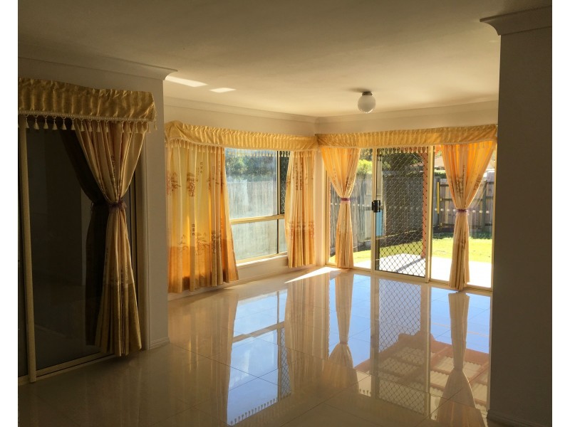 7 Carabbean Close, Wynnum West QLD 4178