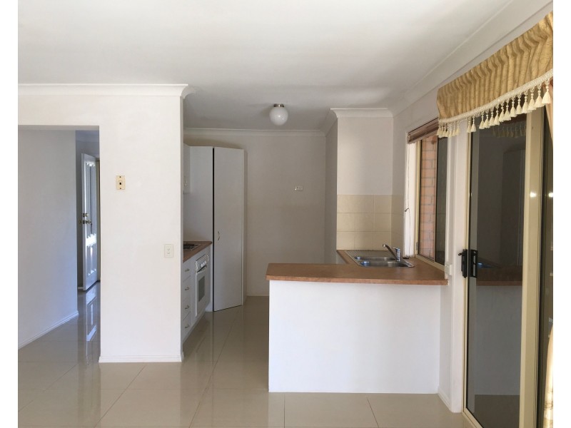 7 Carabbean Close, Wynnum West QLD 4178