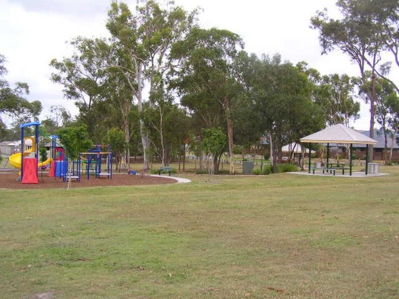 1 Dundee Crescent, Wakerley QLD 4154