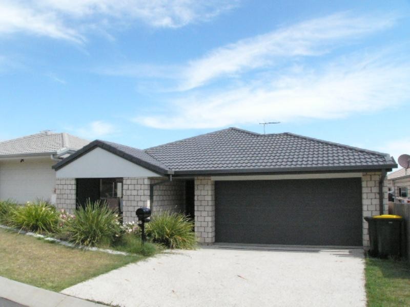 57 Olsen Crescent, Wakerley QLD 4154