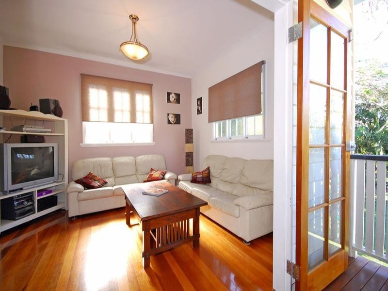 182 Agnew Street, Morningside QLD 4170