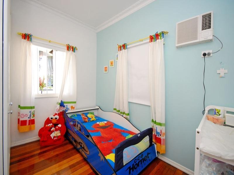 182 Agnew Street, Morningside QLD 4170