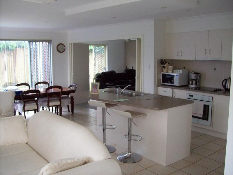 12 David Place, Manly West QLD 4179