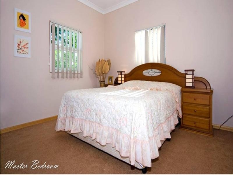 63 Blackwood Road, Manly West QLD 4179