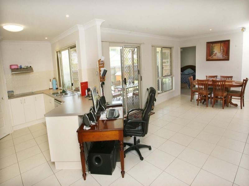 15 Wirra Circuit, Wynnum West QLD 4178
