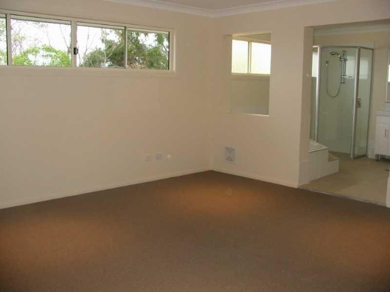 5 Ashburton Street, Wakerley QLD 4154