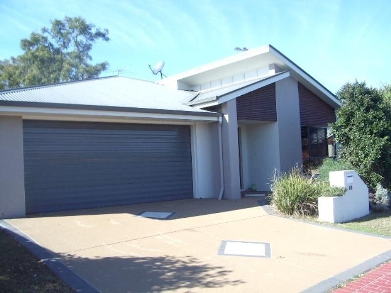 18 Luigina Close, Wakerley QLD 4154