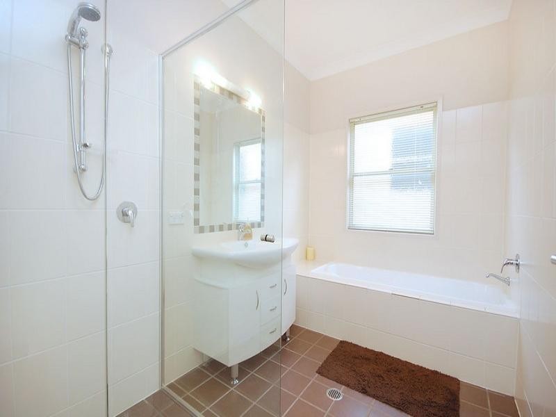 65 Erica Street, Cannon Hill QLD 4170