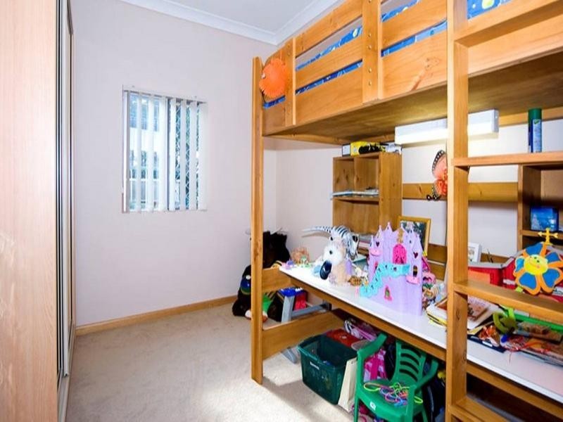 63 Blackwood Road, Manly West QLD 4179