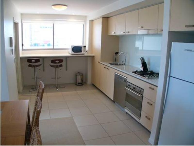 22/13 Walsh Street, Milton QLD 4064