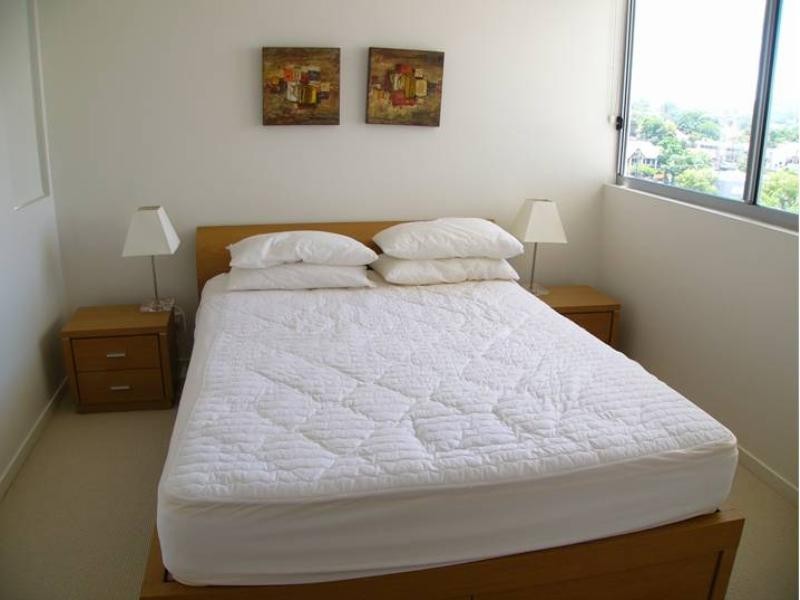 22/13 Walsh Street, Milton QLD 4064