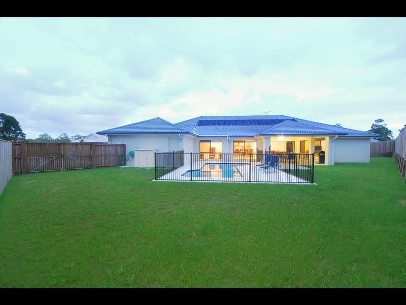 28 Gumdale Street, Wakerley QLD 4154