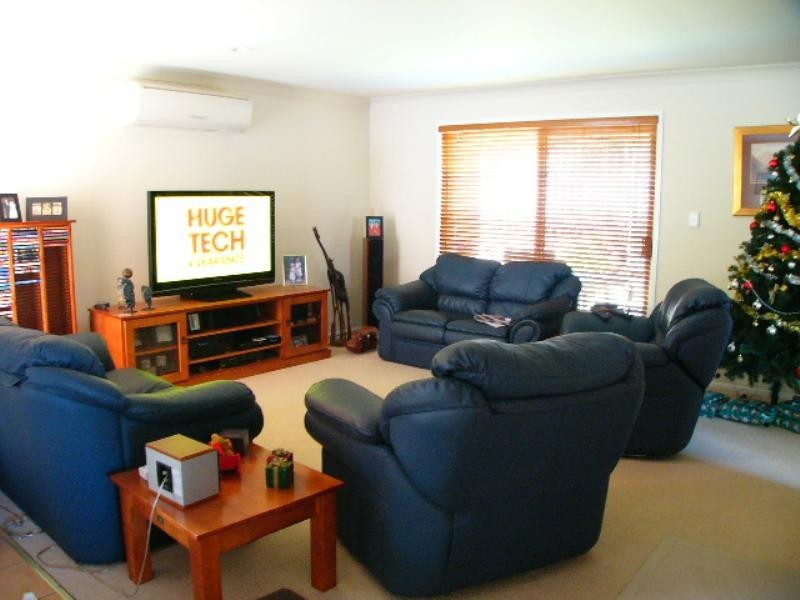 33 Campbell Street, Wakerley QLD 4154