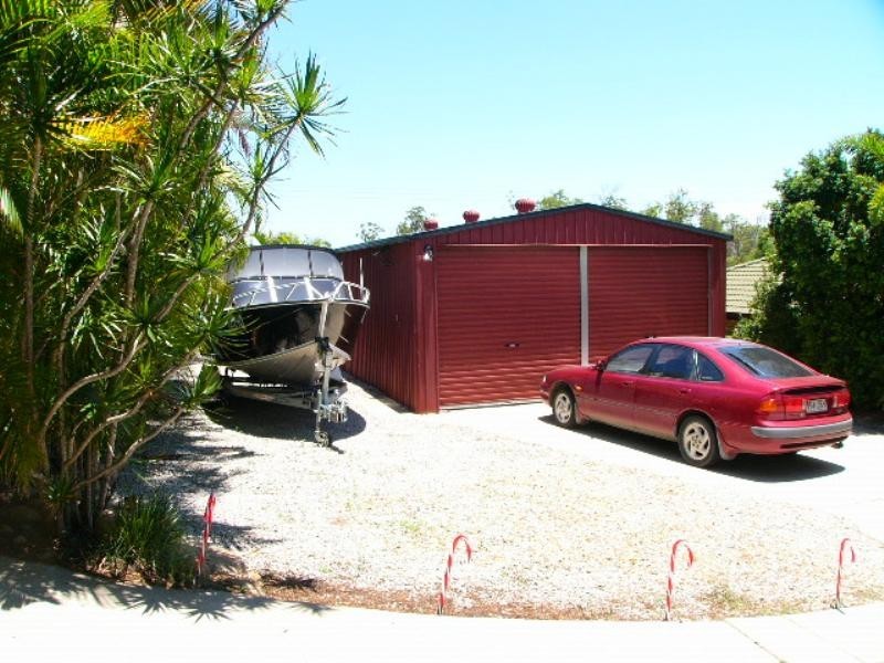 6 Brandella Place, Belmont QLD 4153