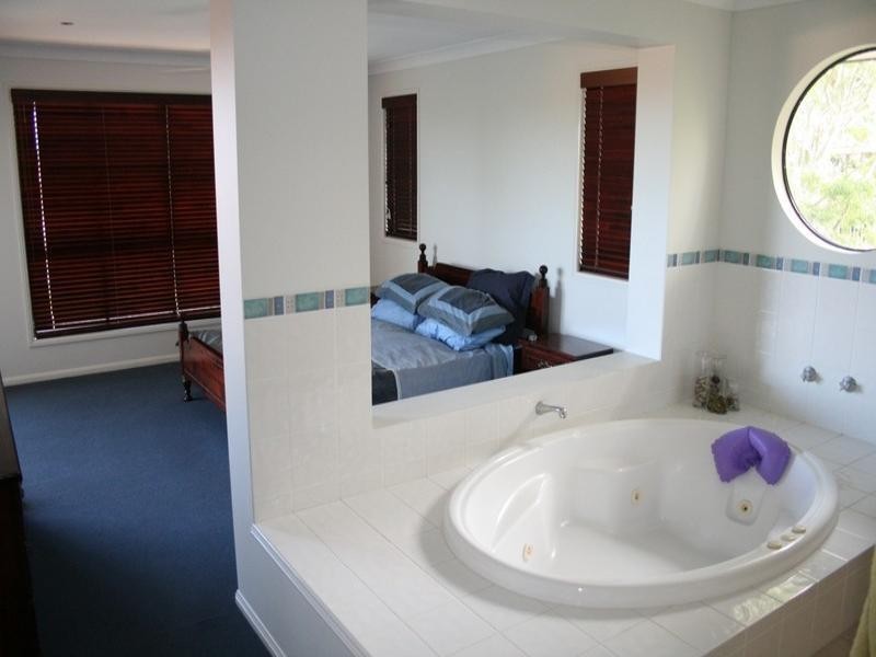 9 Duncan Street, Wellington Point QLD 4160