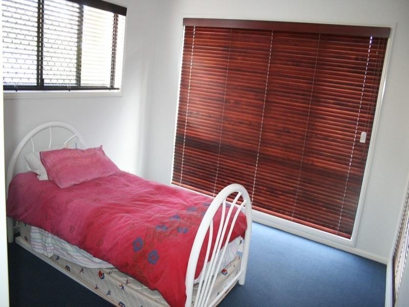 9 Duncan Street, Wellington Point QLD 4160