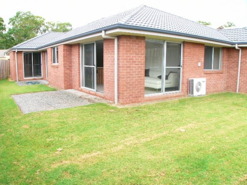 70 Matthews Way, Wakerley QLD 4154